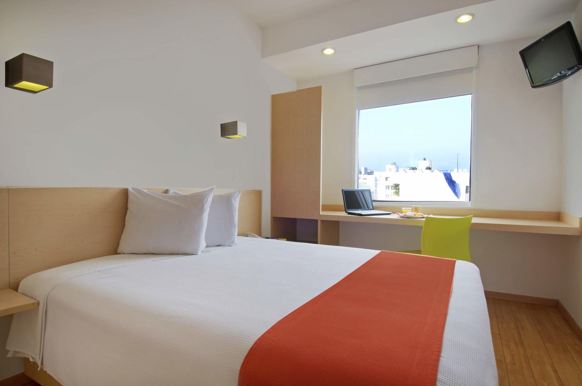 Hotel One Acapulco Costera Esterno foto
